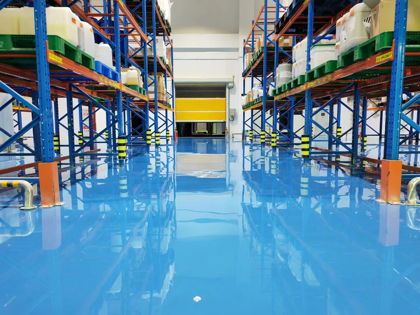 环氧地坪漆的色彩心理学：如何选择适合的颜色？