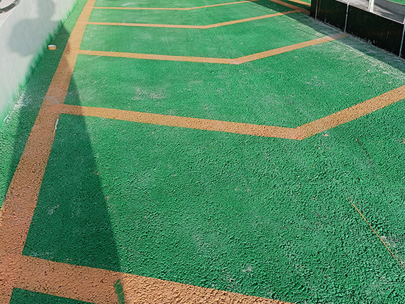 环氧地坪漆的施工难点解析：针对常见问题提供解决方案