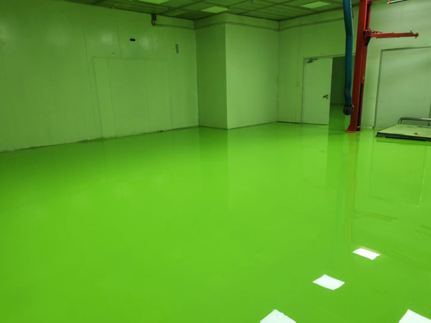 环氧地坪施工的专业团队与技术支持